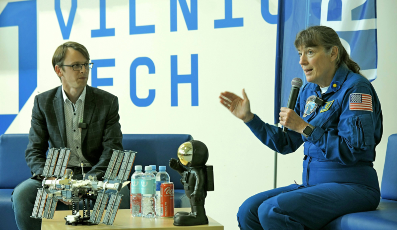 NASA astronautė VILNIUS TECH studentams: šiame universitete visus jaudina skrydžiai